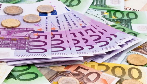 Romániában egyhamar nem lesz euró