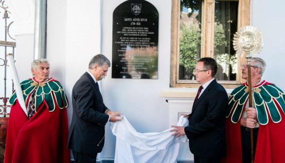 Kövér Gyergyószentmiklóson: kapaszkodjunk a múltba és hagyományainkba