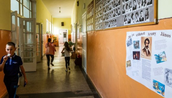 Fűt-fát ígérget a kisebbségeknek az ukrán külügyminiszter a fasisztoid oktatási törvény kapcsán