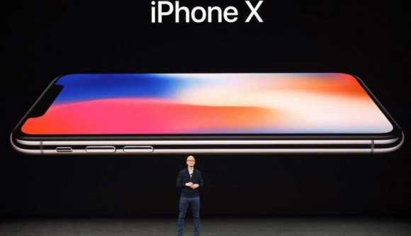 Itt vannak az új almás telefonok