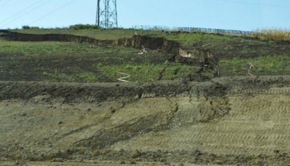 Földcsuszamlások nehezítik a Szászsebes–Torda-autópálya építését