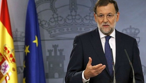 A katalán vezetőket vegzáló Madrid szerint a katalánok követnek el „totalitárius cselekményt”