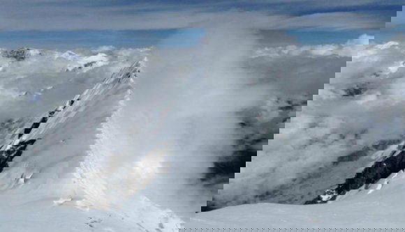 Sikeres csúcstámadás: feljutott a szellemhegy tetejére a váradi hegymászó