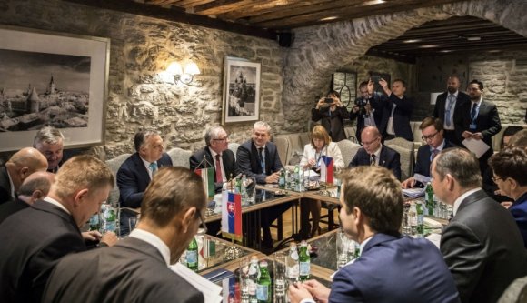 Szent a magyar-holland béke, visszatérhet a magyar nagykövet