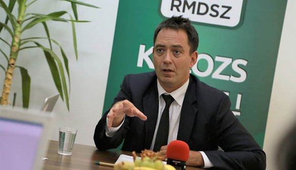 Csoma Botond: teljesen újra kell gondolni az RMDSZ-PSD-megállapodást
