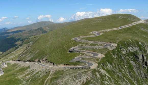 Lezárták a Transalpina magashegyi utat