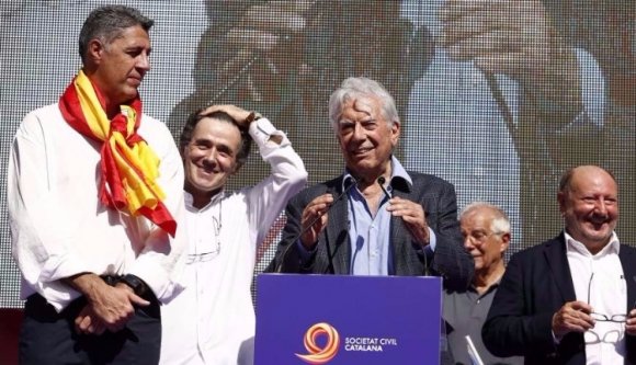 Mario Vargas Llosa elítélte a katalán függetlenségi törekvéseket