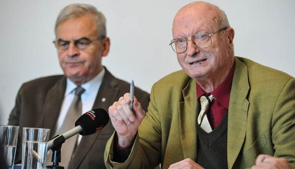 Tizenegy hónap után sincs bírósági indoklás Tőkés László visszavont kitüntetése ügyében