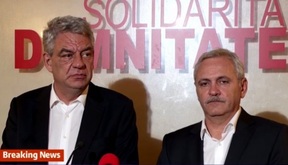 Három miniszter távozik a kormányból