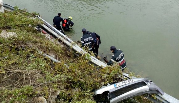 A Dunába zuhant autó újabb utasát találták meg