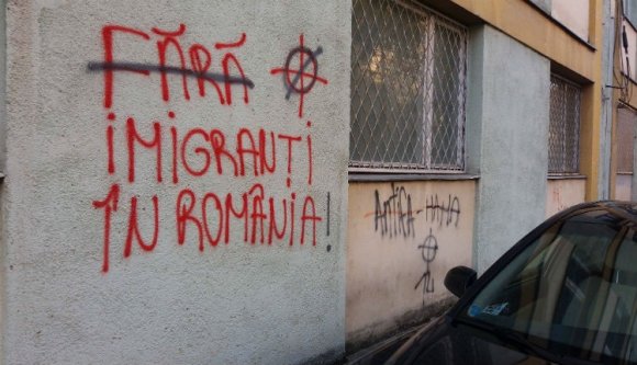 Migránsellenes falfirkára bukkantunk Kolozsváron (FOTÓK)