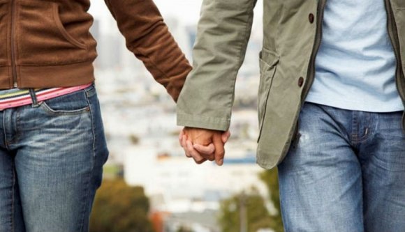 Alkotmánybíróság: nincs különbség házastársak és partnerségben élők között