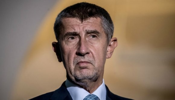 Tarolt a „cseh Trump” a parlamenti választásokon