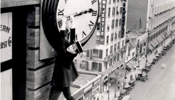 Figyelem! Vasárnap hajnalban áttérünk a téli időszámításra