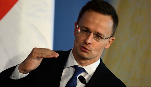 Szijjártó Péter: A katalán függetlenség kikiáltása spanyol belügy