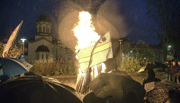 Esett az eső, fújt a szél, de a székelyek kiálltak az autonómiáért