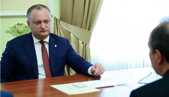 Igor Dodon meghívta Moldovába Klaus Iohannist