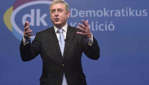 Ezért vonná meg Gyurcsány a határon túliak szavazati jogát