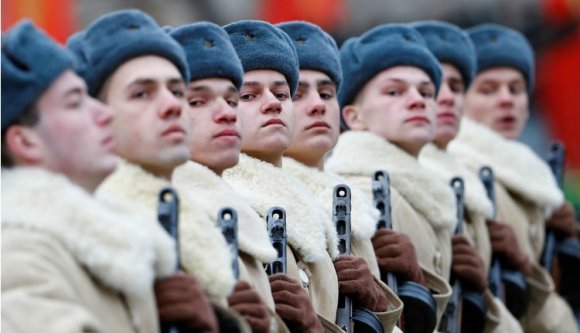 Az 1941-es díszszemlét rekonstruálták a Vörös téren