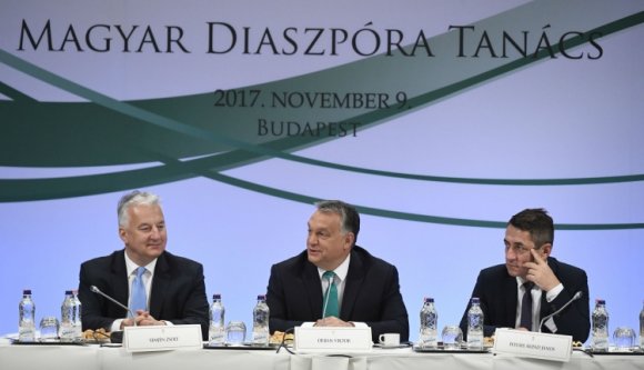 Orbán: Magyarország jó anyaország akar lenni