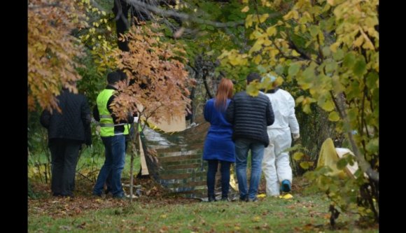 Meggyilkolt fiatalember holttestére találtak egy nagyváradi parkban