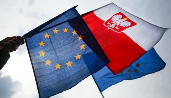 A legsúlyosabb uniós szankciót vetnék be Lengyelországgal szemben