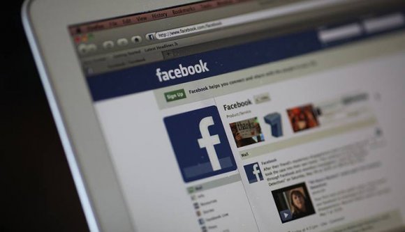 Tragédia! Blokkolták a Facebook-elérést egy polgármesteri hivatalban