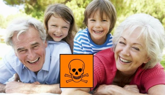Figyelem! A nagyszülő káros az unokák egészségére!