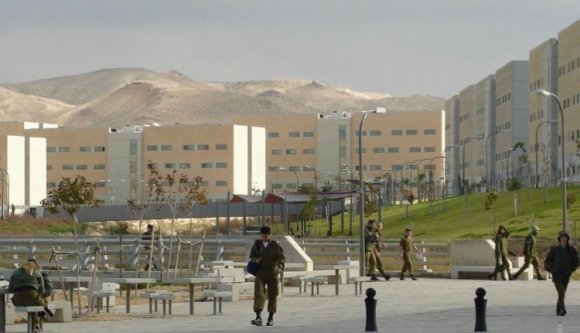 Idős román turista tört be egy izraeli támaszpontra