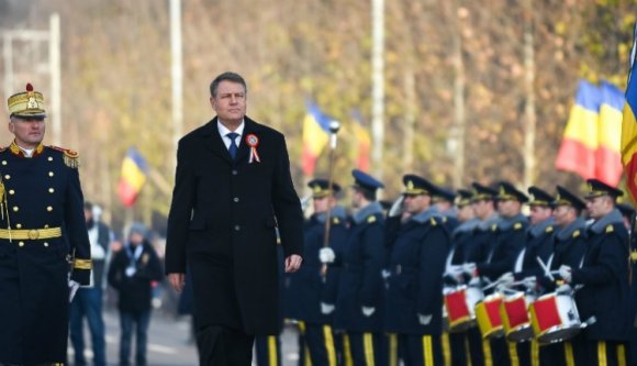 Minél távolabb Iohannistól, „valahol az országban” ünnepel Dragnea