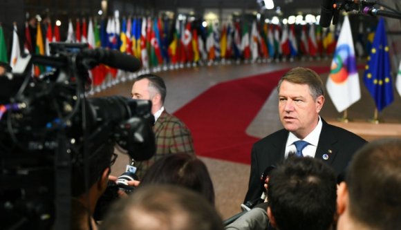 Nem tetszik Iohannisnak, hogy szűkítenék a jogköreit