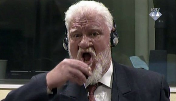 Mérget vett be az ítélethirdetés előtt a háborús bűnös Slobodan Praljak
