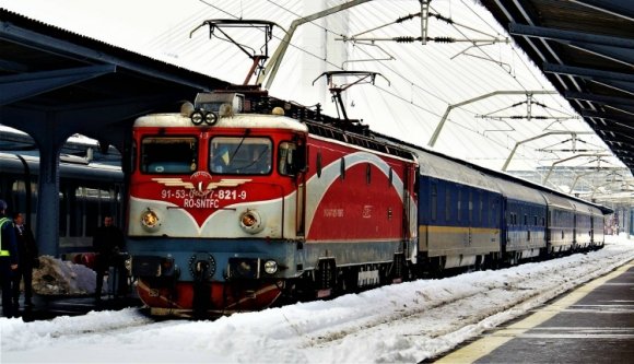 Kigyulladt egy mozdony Brassó és Segesvár között