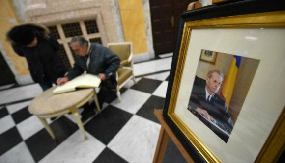 Háromnapos nemzeti gyászt rendelt el a kormány