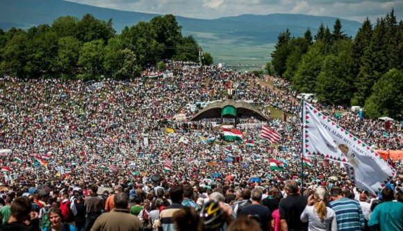 Románia már megint elszabotálta a csíksomlyói búcsú világörökséggé nyilvánítását