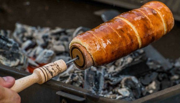Magyar-magyar „háború” miatt lesz román termék a kürtőskalács?