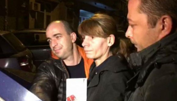 Előzetesbe került a nő, aki a metró alá lökött egy fiatalasszonyt