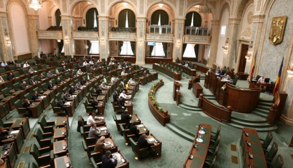 Az első igazságügyi törvény már át is ment a parlamenten