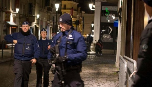 Terrortámadásokra buzdít az Iszlám Állam