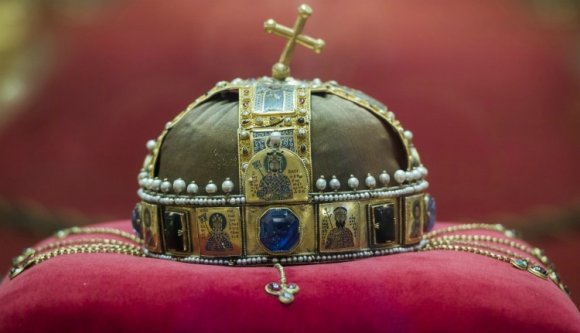 Negyven éve került vissza Magyarországra a Szent Korona