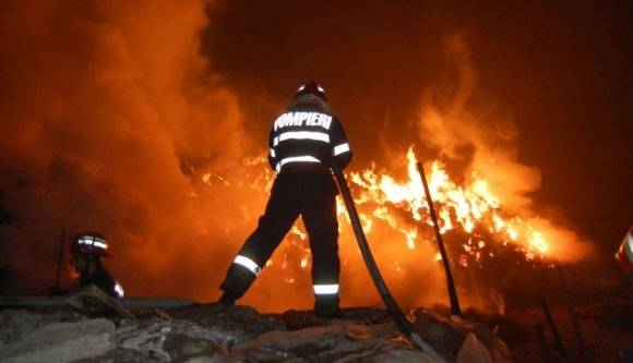 Tűz ütött ki egy medgyesi társasházban