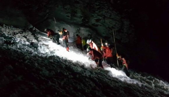 Hétfőig felfüggesztik az eltűnt hegymászó keresését a Bucsecs-hegységben (FRISSÍTVE)