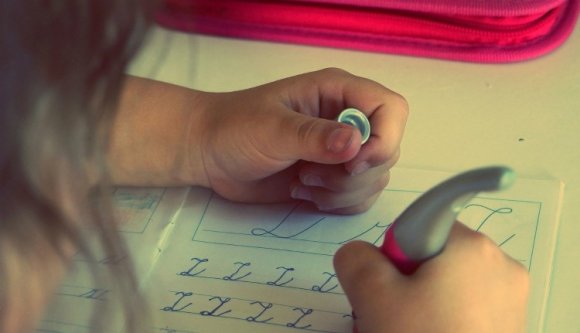 Hétfőtől folytatódik az oktatás a tanítézményekben