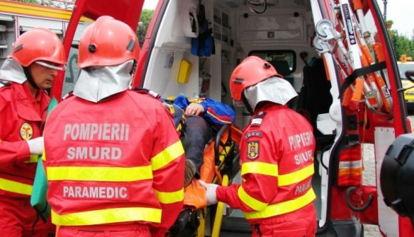 Ketten meghaltak, amikor a Zsil folyóba zuhant egy autó