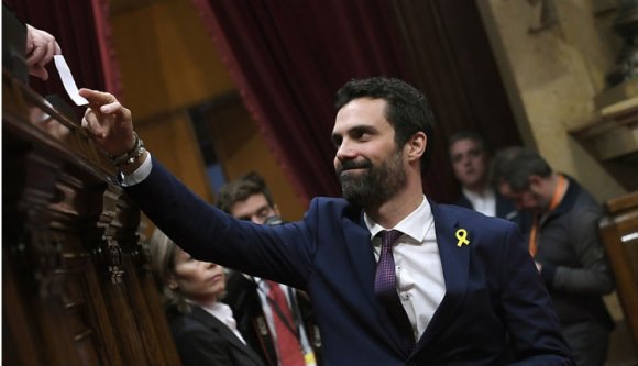 Függetlenségpárti elnököt választott a katalán parlament