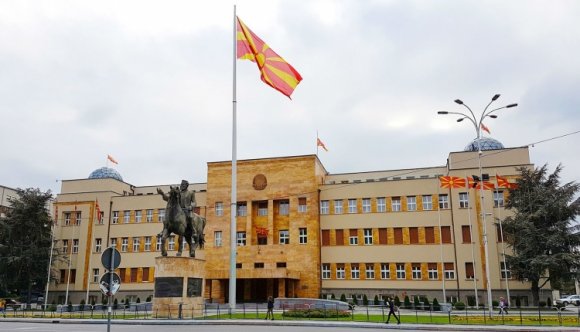 Több mint 30 ezer módosító javaslattal nyírnák ki a kisebbségbarát macedón nyelvtörvényt