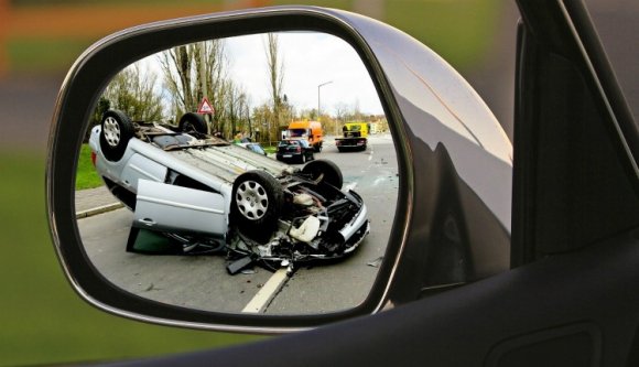 A külföldről behozott használt autók is tehetnek arról, hogy sok a baleset a közutakon