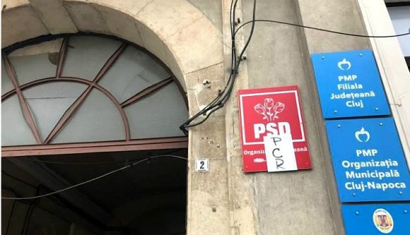 Molotov-koktéllal támadtak a PSD kolozsvári székházára