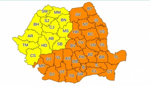 Pénteken is tart a narancsos fagy