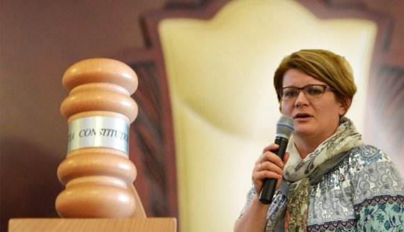 Az alkotmánybíróság segít Horváth Annán?